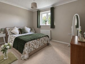Bedroom- click for photo gallery
